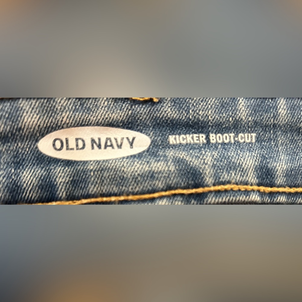 Old Navy Mid Rise Jeans - Picture 3 of 5